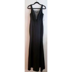 Vera Wang Black Sleeveless Mermaid Dress
